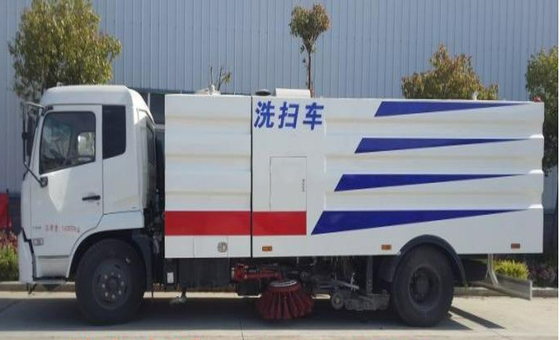 DONGFENG Chassis Sanitasi Kering Truk Penyapu Jalan Eur V Emisi