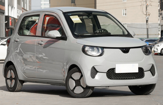 LHD Steering EV Electric Car 4 Seater Dengan Jarak Mengemudi Panjang 205km