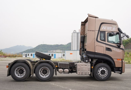 Bentuk Mengemudi 6x4 Truk Cng Tugas Berat 470hp Euro V Emssioni Level