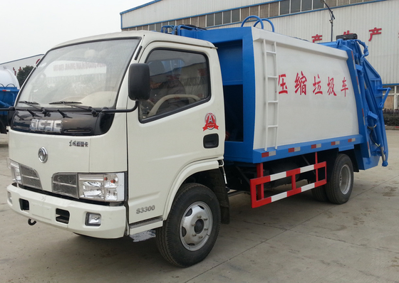 5.5 Cbm Fuel Type Trash Dump Truck Truk Pengumpul Sampah Dengan Loader Belakang